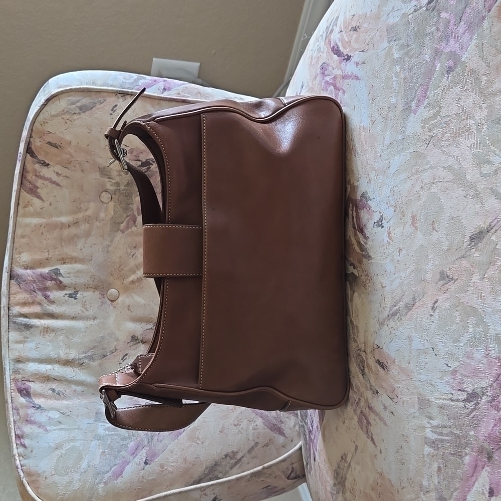 Vintage Coach Hampton Shoulder Bag - Picture 3 of 16